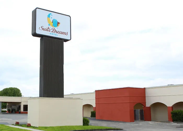 Dreams Hotel Mattoon